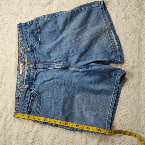 Levi's 550 Relax Shorts Women's Size 18 Denim Blue Jean - Picture 4 of 13